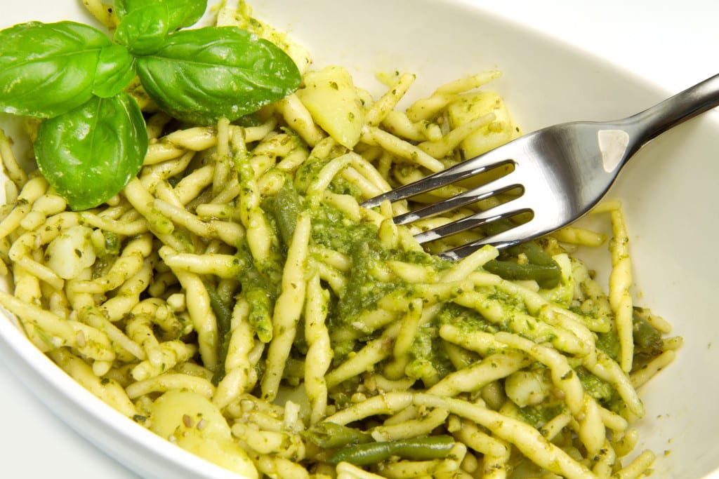 trofie al pesto alla genovese - Italiaregina