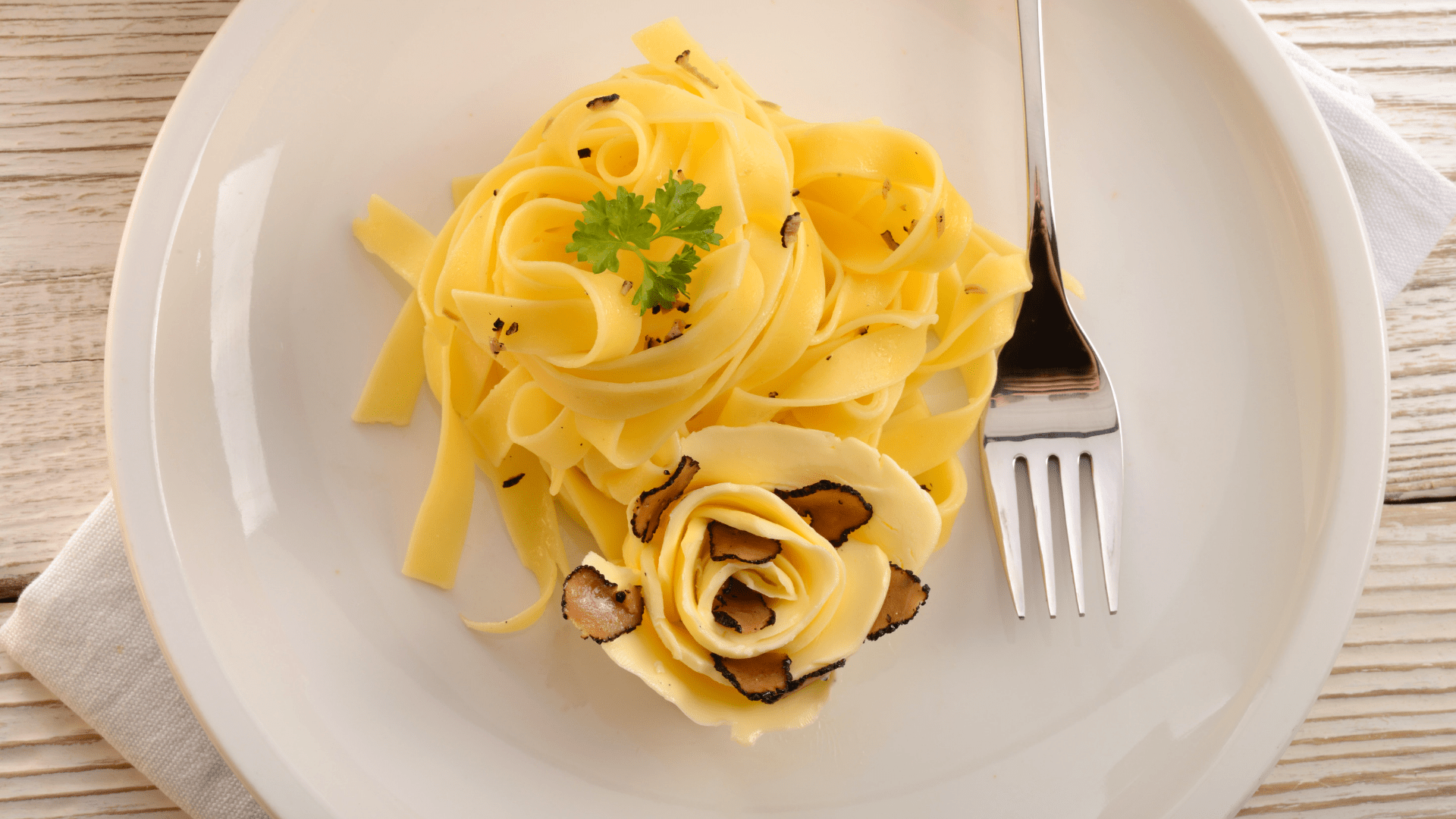 truffle sauce tagliatelle