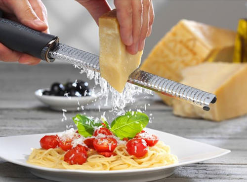 How to use Parmesan grater (different form)